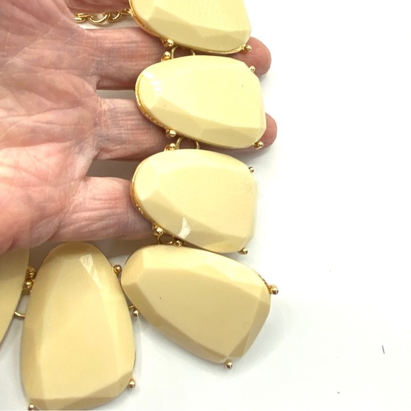 NATASHA Cream Acrylic Cabachon Statement Necklace - Picture 8 of 9